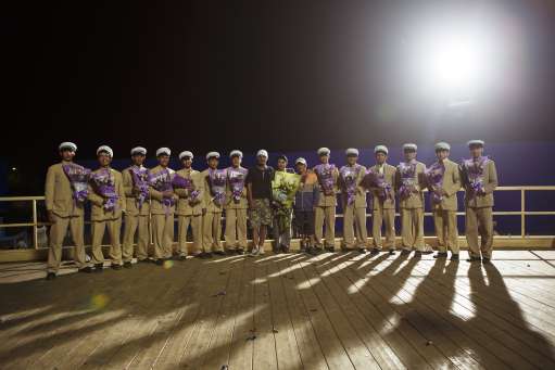 【KANO】高雄立德棒球場萬人首映  魏德聖、馬志翔、永瀨正敏馬拉松簽名奮戰午夜