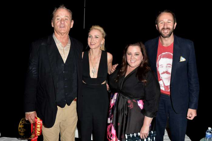 娜歐蜜華茲爆乳現身  比爾莫瑞自爆《歐吉桑》原本不是他！