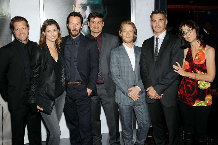 紐約特映西裝配舊鞋、引薦好友當導演  基努李維揪感恩《捍衛任務》當超MAN殺手！