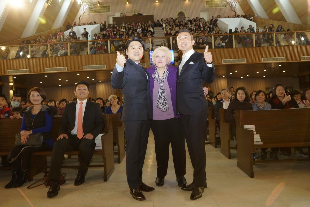 破懷恩堂62年記錄《上帝的男高音》首映千人欣賞