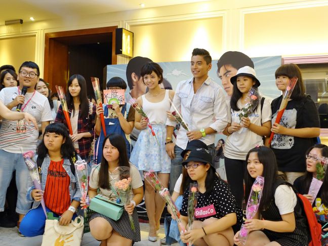 【我的少女時代】新一代國民笑花／天菜出爐！宋芸樺、王大陸陪影迷過情人節