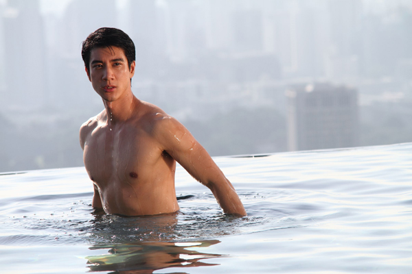 王力宏「露點」獻吻章子怡 關穎、林心如、蔡少芬、高捷及已故藝人戎祥同台飆戲