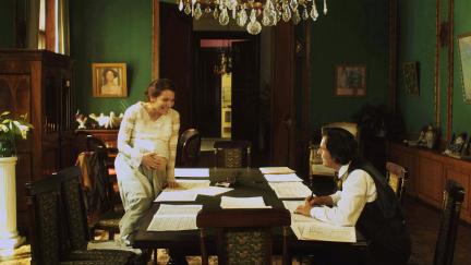 【馬勒，獻給妻子的柔板】呈現交響樂巨人的琴與慾