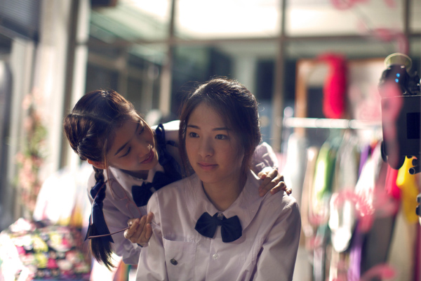 「箱屍尬殭屍」《我死在去年夏天》口碑不俗 女主角斑斑、少女團體Popu Lady週六現身西門町