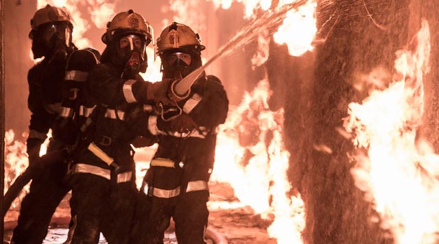 【救火英雄 As The Light Goes Out】關於電影