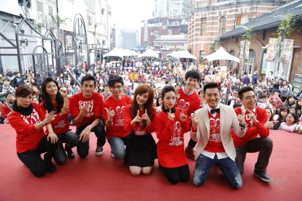 《甜蜜殺機》台北套票簽名會　吸引粉絲大清早聚集排隊