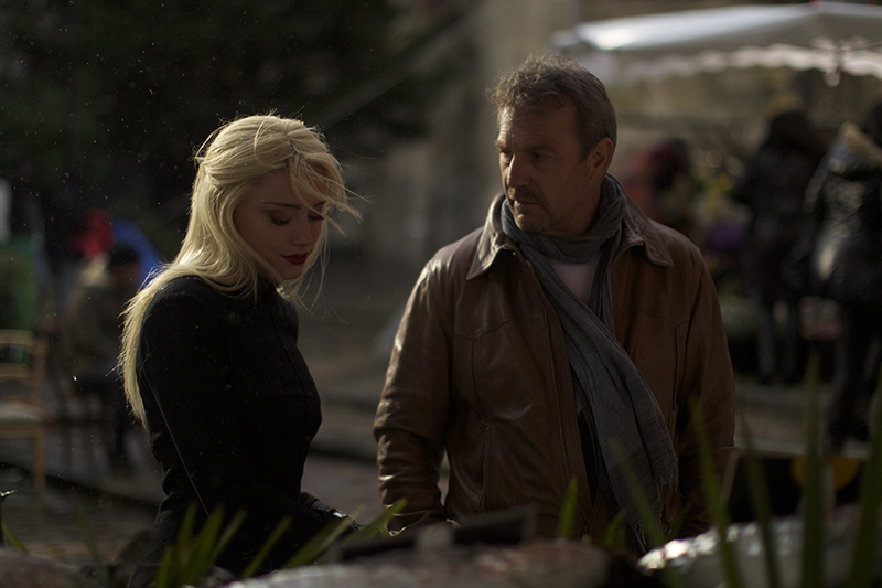 【特務殺很大】口碑場創佳績  妖姬安柏撞臉女神冷豔登場