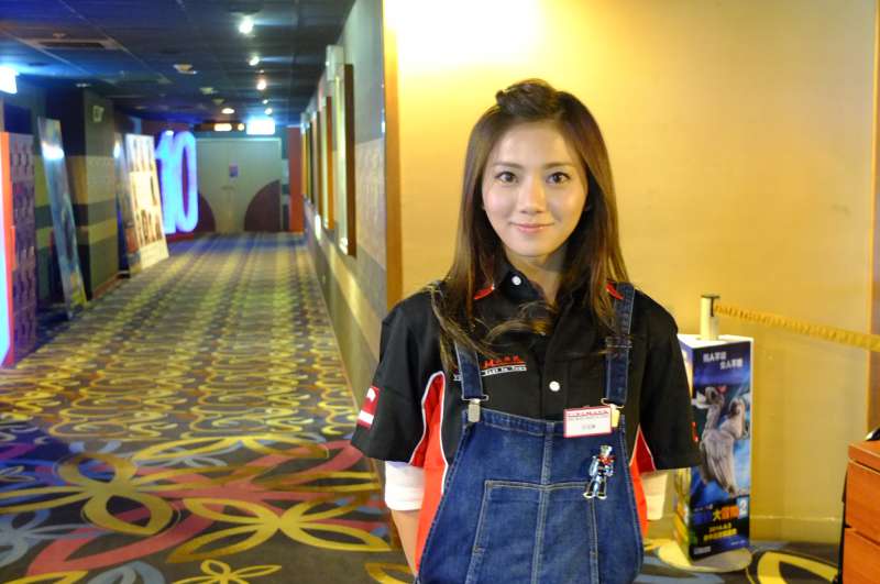 蔡黃汝《做你愛做的事》圓夢 擔任一日驗票員 媽媽驚喜現身挺票房