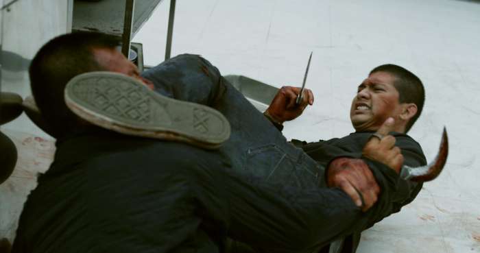 《全面突襲2：拳力進擊》導演被列為危險份子 跨國合作片場變成聯合國 演員、攝影劇組全員搏命演出