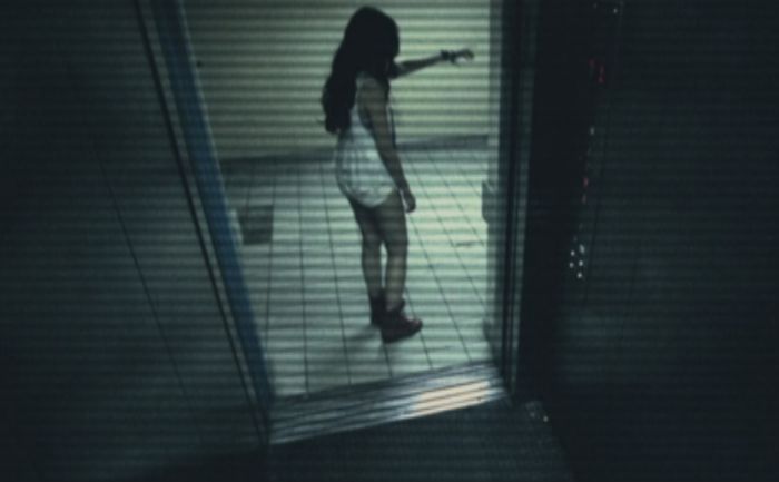 《盂蘭神功》搶拍「蘭可兒靈異事件」 張家輝指導李元玲演出鬼上身 效果讓人不寒而慄