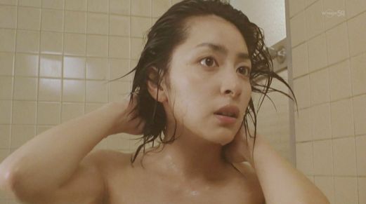 佐佐木希陶醉當「浴」女 《咒怨：終結的開始》日本首週票房亮眼