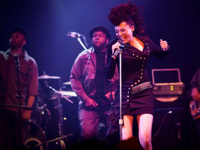 不畏星海浮沉  茱迪絲希爾參加「美國之聲」再創事業第二春