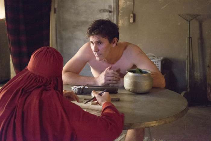 《大藝術家》金獎導演搞笑演出「千人斬」 顛覆性別爆笑喜劇【女子漢的顛倒性世界】中露點犧牲