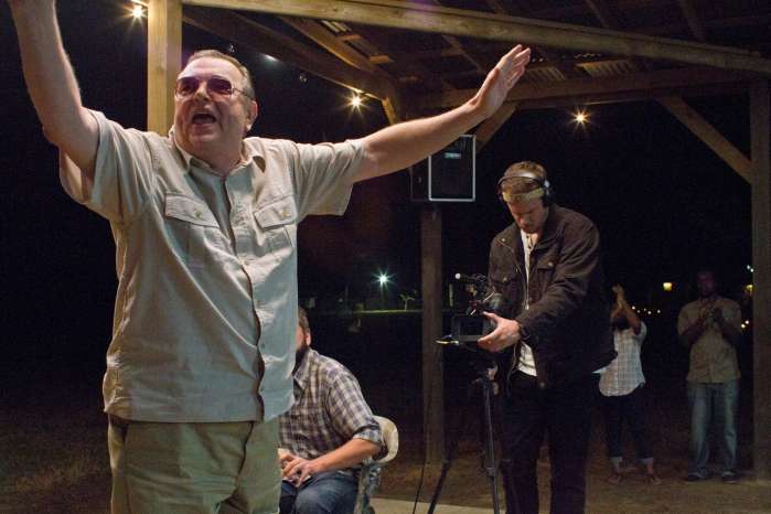 喬斯萬伯格義氣參演《生人活祭》  自爆拍攝靈感被導演搶走