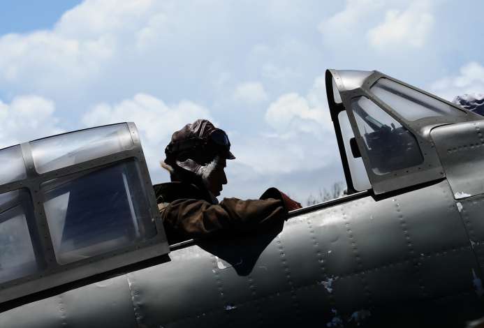 《永遠的0》岡田准一暗夜倒吊操腹肌  毒蛇環伺有夠驚