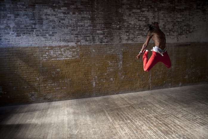 從街頭到舞台 舞者與空中飛人的追夢紀實