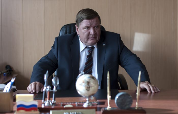 俄導以舊約巨獸打臉國家機器，政客嘴臉一覽無遺 別讓市長不開心！選舉前必看《纏繞之蛇》