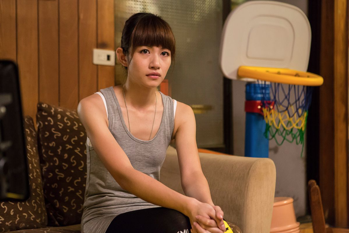 《鐵獅玉玲瓏2》詮釋單親媽媽　李千娜哭紅雙眼 真情流露