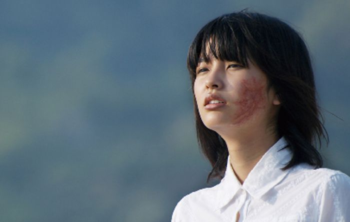 新生代美少女三根梓【海的蓋子】遭火吻 特殊妝容上鏡超敬業