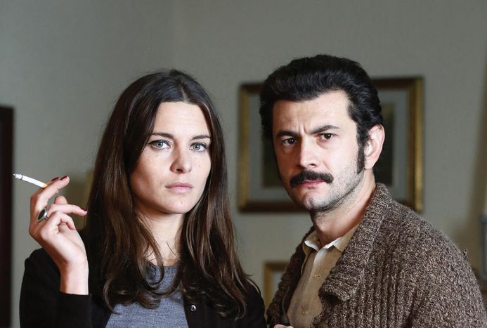 法拉奇自貶為僕《繁華世紀》40萬字為愛立碑