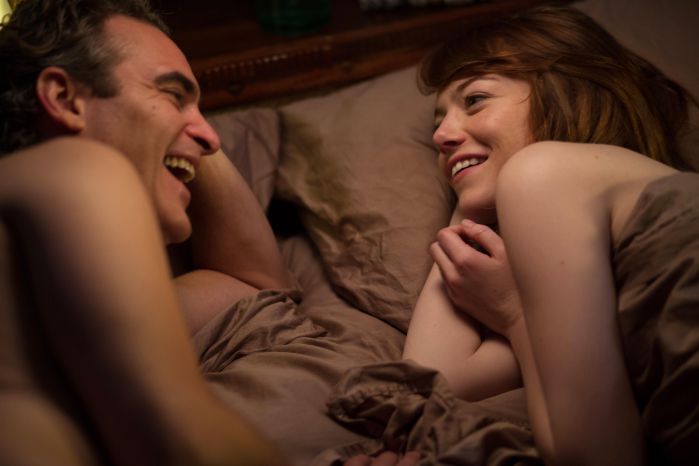 艾瑪史東熱戀不舉男教授 新作《愛情失控點》險成限制級