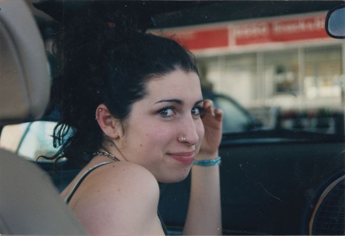 鎂光燈下的《艾美懷絲》五月天瑪莎感動獻校稿初體驗