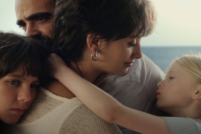 不只做阿莫多瓦繆思女神小潘潘《為愛》變身抗癌鬥士