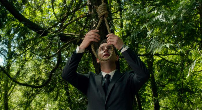 想死，請找我！ 片商化身《意外製造公司》 聳動廣告引爭議