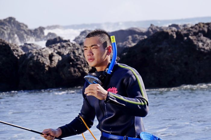 《神廚》布魯斯變身海王子  腹肌人魚線好吸睛